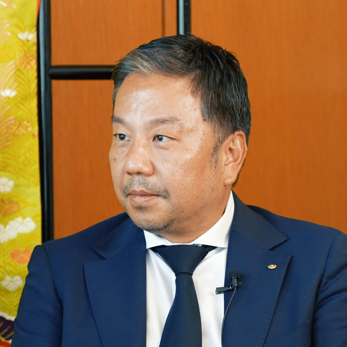 Photo of Saito Orimono 8th-Generation Owner Koji Saito